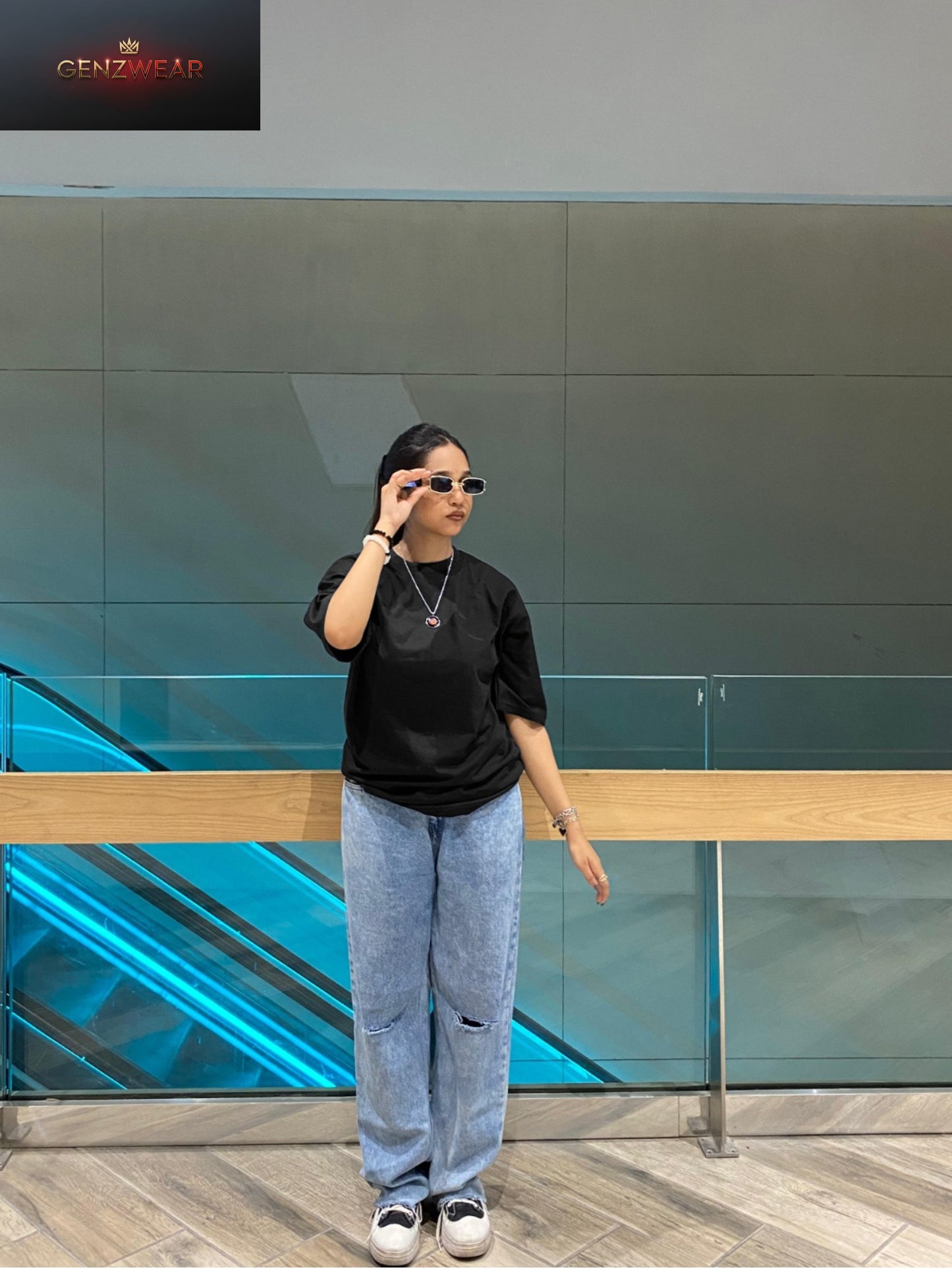 GENZWEAR Oversized Relaxed-Fit T-Shirt – Contemporary Streetwear